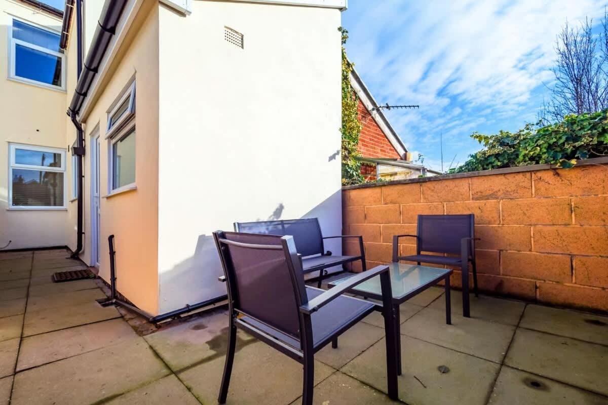 Penkhull House By Truestays - 4 Bedroom House In Stoke-On-Trent Exterior foto